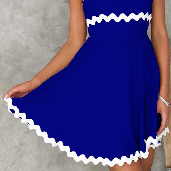 Contour Charm Square Neck Dress - Blue - Picture 8 of 8